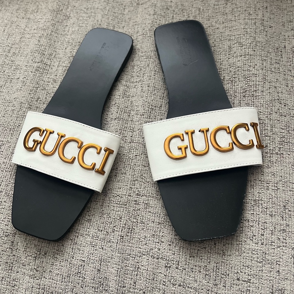 Gucci White and Gold Slide Sandals